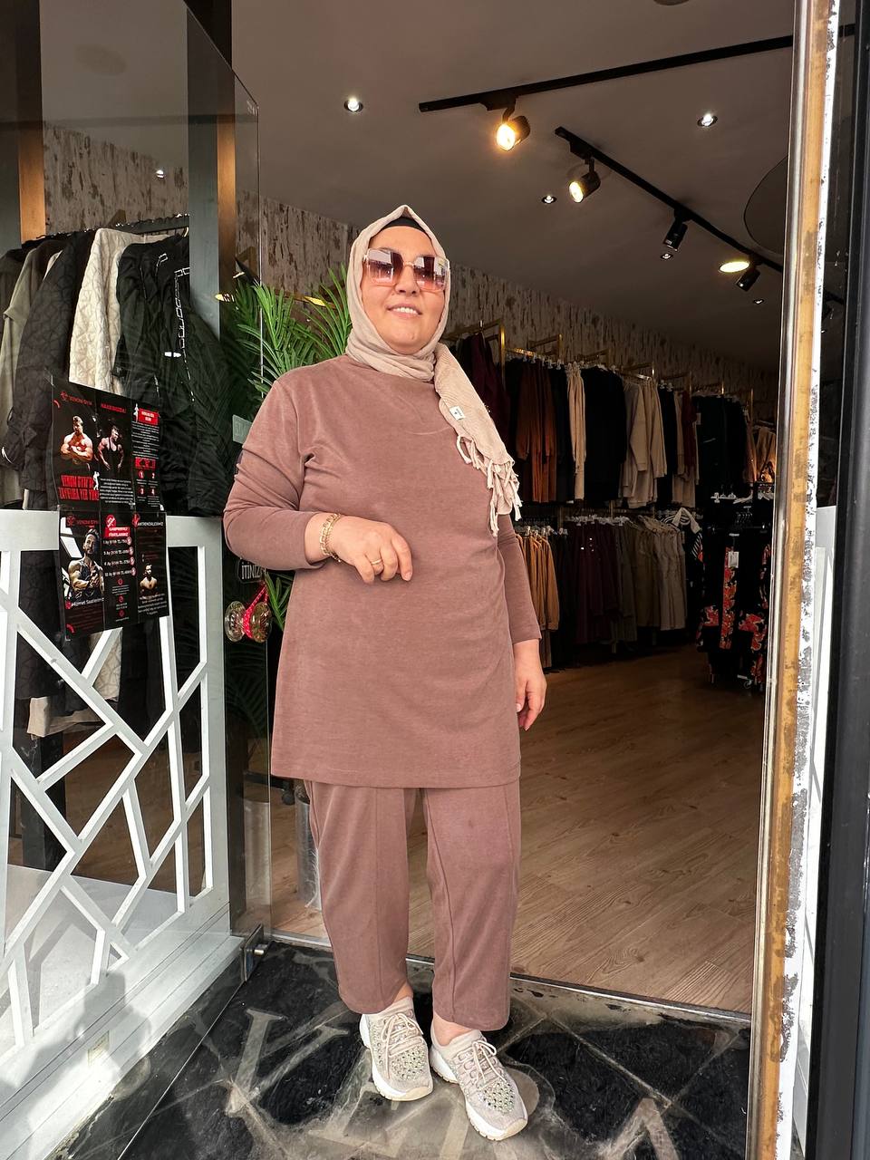 MODERN & KONFORLU PARÇALAR-KAHVE