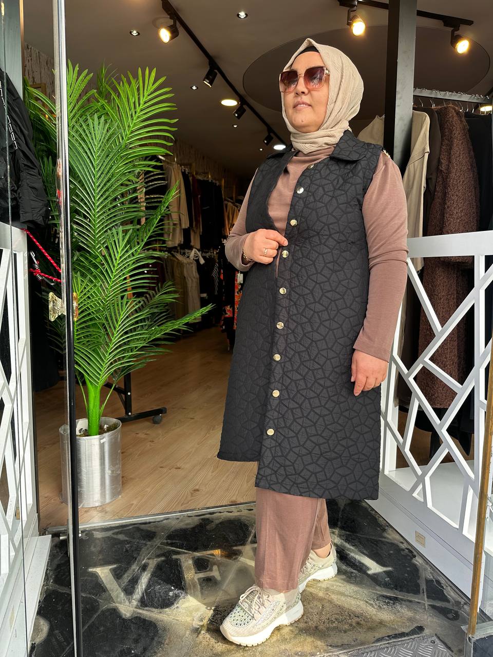 KAPİTONE YELEK -SİYAH